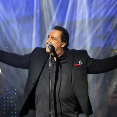 Πέθανε ο άρχοντας του λαϊκού τραγουδιού Βασίλης Καρράς