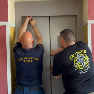 Λάρισα – Ευρωεκλογές 2024: Πήγαν να ψηφίσουν και κλείστηκαν στο… ασανσέρ