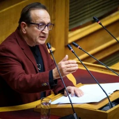 Σπύρος Μπιμπίλας: «Δεν είμαι ο πρώτος γκέι που μπήκε στην βουλή, υπάρχουν κι άλλοι που δεν το λένε»