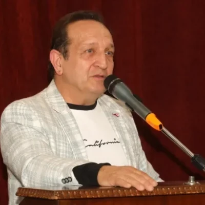 Σπύρος Μπιμπίλας: Τέλος από την προεδρία του ΣΕΗ – Ο ηθοποιός που αναλαμβάνει τη θέση του