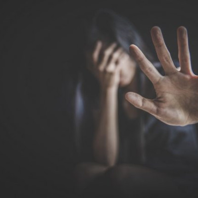 Ηλεία: Καταγγελία 19χρονης – Την κρατούσε φυλακισμένη, τη βίασε και τη χτυπούσε