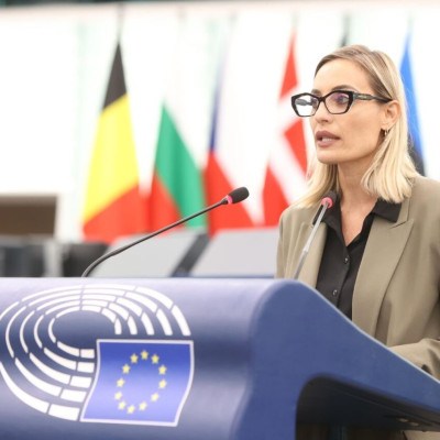 Ελεονώρα Μελέτη :Όταν αδιαφορείτε για τα δικαιώματα των γυναικών, αδιαφορείτε για τη μητέρα και την κόρη σας