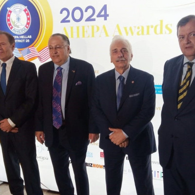 Ο Πρόεδρος του Ελληνικού Ερυθρού Σταυρού ετιμήθη στην εκδήλωση «AHEPA Awards»