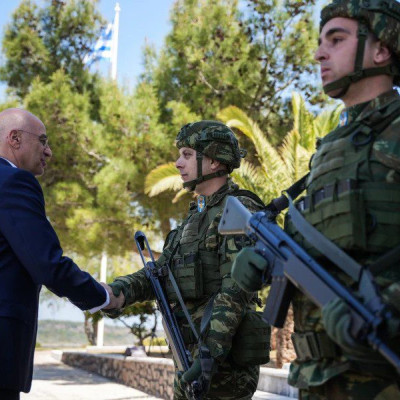 Δένδιας από Λέσβο: Ελπίζω σε νέες εξοικονομήσεις που θα δοθούν στο προσωπικό των Ενόπλων Δυνάμεων