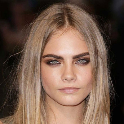 Το πιο κολακευτικό χρώμα μαλλιών που αψηφά την ηλικία και θα κυριαρχήσει...