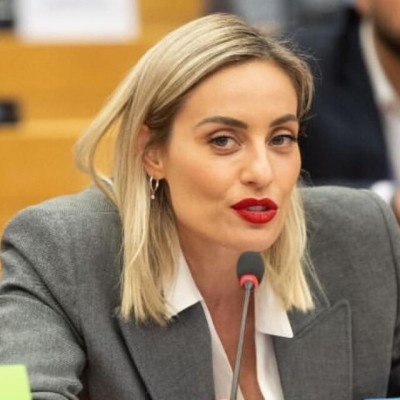 Η Ελεονώρα Μελέτη αναλαμβάνει καθοριστικό ρόλο στην ενίσχυση της ανθρωπιστικής δράσης της Ε.Ε