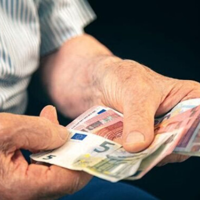 Συντάξεις Αυγούστου: Πότε καταβάλλονται – Οι ημερομηνίες πληρωμής