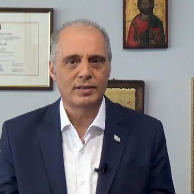 Αναζητώντας στήριξη από τους …καλογέρους μας στην Ιερά Μονή Ξενοφώντος, ο Κυριάκος Βελόπουλος