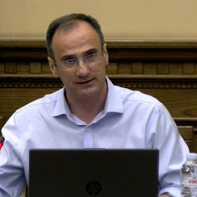 Αλέξανδρος Χρυσάφη: ΜΟΝΟ με "μπάρμπα" στην Κορώνη μπορείς να βρεις δουλειά στον Δήμο Σερρών...