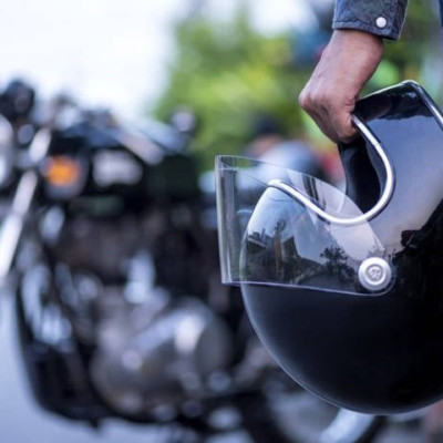 Συνεχείς και εντατικοί είναι οι έλεγχοι στην Κεντρική Μακεδονία για τη χρήση προστατευτικού κράνους