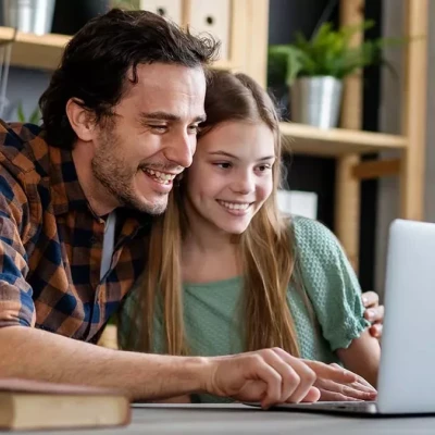 Πανελλήνιες – Αποτελέσματα: Έξι SOS tips για να στηρίξετε το παιδί σας την κρίσιμη ημέρα