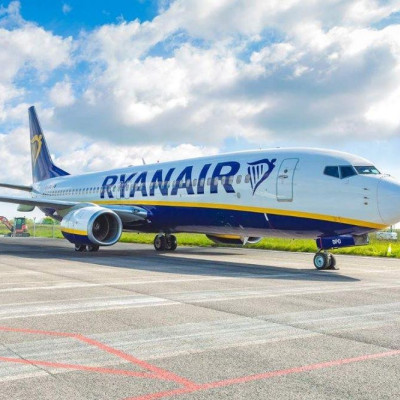 Ryanair: Δημιουργεί νέα βάση στα Τίρανα
