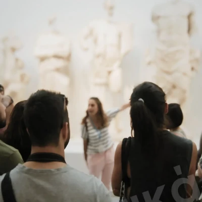 Βγήκε η προκήρυξη για Δωρεάν Σπουδές στις Σχολές Ξεναγών 2025-2027