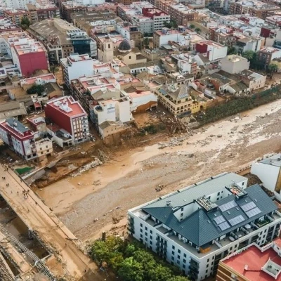Ισπανία: Έκλεισαν σχολεία και παραλίες στην Ίμπιζα λόγω της καταρρακτώδους βροχής