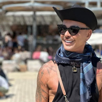 Μύκονος: Ο Λάκης Γαβαλάς αποθέωσε την Έφη Θώδη, ενώ ζήτησε να μάθει τι φίλτρα χρησιμοποιεί η Ιωάννα Τούνη