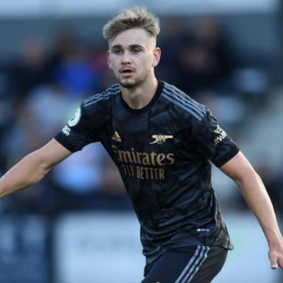 Θρήνος στο αγγλικό ποδόσφαιρο: «Έσβησε» στα 21 του πρώην παίκτης της Άρσεναλ μετά από χτύπημα στο κεφάλι