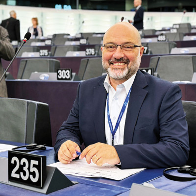 Σάκης Αρναούτογλου προς Κομισιόν- Η Κυβέρνηση βάζει λουκέτο στους κατοίκους της Υπαίθρου.