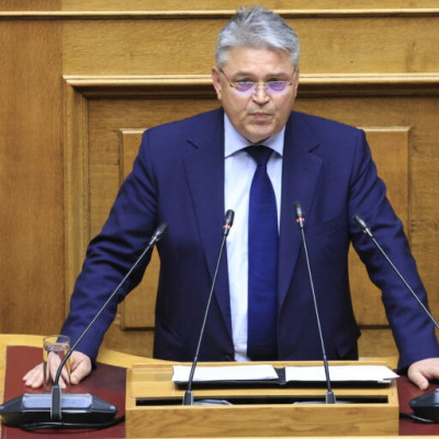 Νατσιός στη Βουλή: Η κυβέρνηση σπέρνει φόβο και υποτέλεια