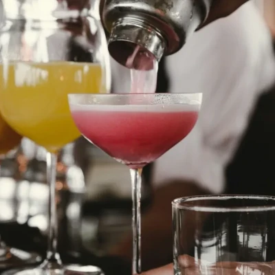 Θεσσαλονίκη: Εντοπίστηκαν δύο ανήλικες σε κατάσταση μέθης - Στο νοσοκομείο η μία εκ των δύο