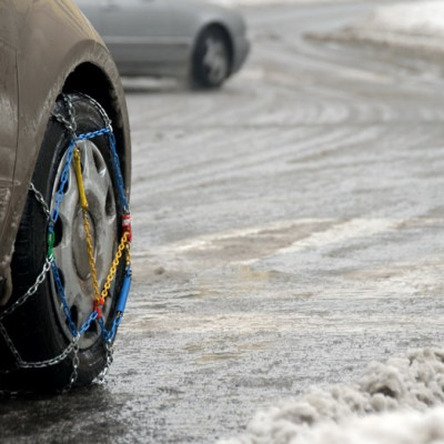 Υποχρεωτικές οι αλυσίδες στο ημιορεινό και ορεινό οδικό δίκτυο της Π.Ε. Σερρών.