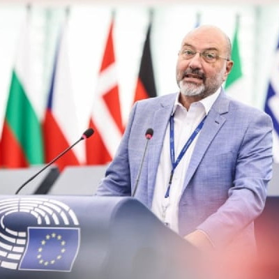 Σάκης Αρναούτογλου -Η Κομισιόν μάς λέει «μπράβο για τα λεφτά», αλλά στα έργα… χάος