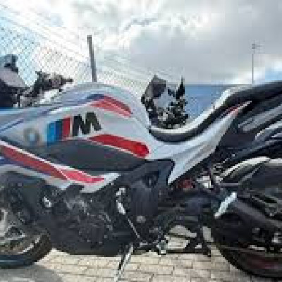 Αττική Οδός: Ταυτοποιήθηκαν δύο άτομα που έτρεχαν με ιλιγγιώδη ταχύτητα και ανέβασαν το βίντεο στα social media