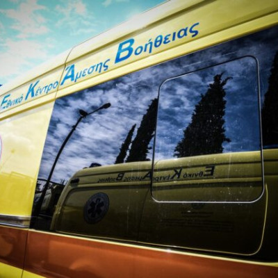 Τροχαίο με μια τραυματία στο Χαλάνδρι – Αναποδογύρισε αυτοκίνητο