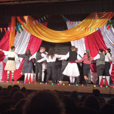 Νίκος Γκόγκας: "Τόσο μακριά...τόσο κοντά" Από τη θεατρική παράσταση το «Μεγάλο μας Τσίρκο»