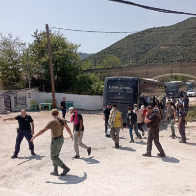 Δομή Σιντικής : 29 συλλήψεις , 2 αστυνομικοί ελαφρά τραυματίες