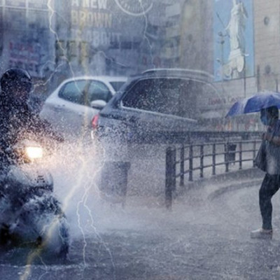 Καιρός: Ισχυρές βροχές και καταιγίδες μέχρι την Τρίτη σε δυτικά, Δωδεκάνησα και Θράκη – Επικαιροποιήθηκε το έκτακτο δελτίο επιδείνωσης