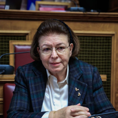 Λίνα Μενδώνη Η κυβέρνηση Μητσοτάκη εργάζεται για την επανένωση των Γλυπτών του Παρθενώνα
