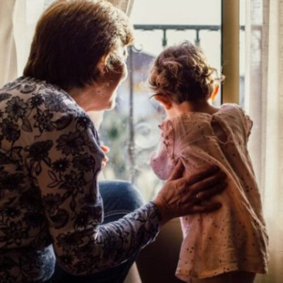 56 εκ. ευρώ μέσω ΕΣΠΑ για την καθολική υλοποίηση της δράσης «Νταντάδες της γειτονιάς»