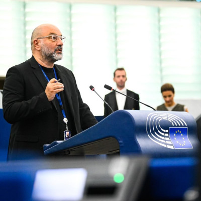 Ο Σάκης Αρναούτογλου ζητά από την Κομισιόν ενημέρωση για τη φέτα και τον εμβολιασμό των αιγοπροβάτων Ο Σάκης Αρναούτογλου ζητά από την Κομισιόν ενημέρωση για τη φέτα και τον εμβολιασμό των αιγοπροβάτων