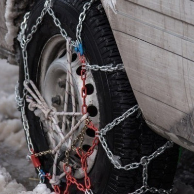 Υποχρεωτικός εφοδιασμός των οχημάτων με αντιολισθητικές στην ΠΕ Πέλλας
