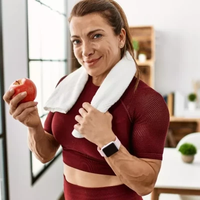 Γιατί κοντά στα 40 κάνουμε εύκολα κοιλιά και παχαίνουμε – Πώς να αποφύγουμε