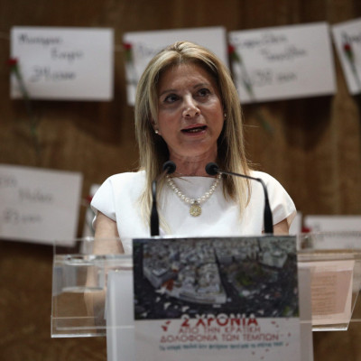 Άρχισε να ξεθωριάζει το «φωτοστέφανο» της Καρυστιανού;