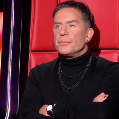 The Voice: Όλο το παρασκήνιο… διχασμού για τη συμμετοχή Μαζωνάκη – Ανησυχία πριν από το εορταστικό επεισόδιο