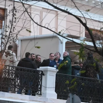 Οι εκπρόσωποι αγροτών και κτηνοτρόφων δεν έμειναν ικανοποιημένοι από τη συνάντησή τους με τον Πρωθυπουργό