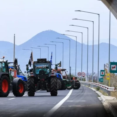 Δεν θέλουν να γυρίσουν με άδειες τσέπες οι αγρότες - Αβέβαιο το μέλλον του πρωτογενή τομέα