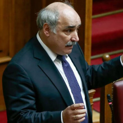 Οι σημειώσεις ενός συγγραφέα ! Γράφει ο Μάρκος Μπόλαρης