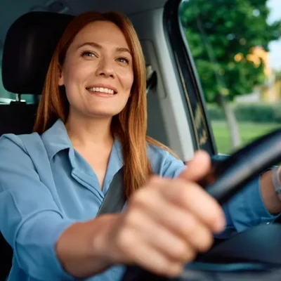 Οδήγηση: Όταν μιλάμε στο κινητό – και με hands free – γινόμαστε πιο αργοί