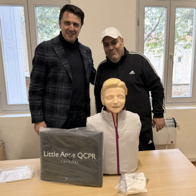 Δήμος Σερρών: Δωρεά εκπαιδευτικού προπλάσματος για την Καρδιοπνευμονική Αναζωογόνηση στο ΚΕΠ Υγείας