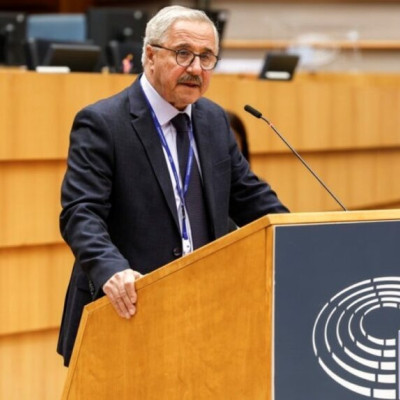 Γιάννης Μανιάτης- Επιτέλους δώστε ένα τέλος στα παραπλανητικά μηνύματα sms προς Έλληνες και Ευρωπαίους πολίτες