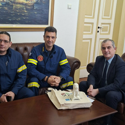 Συνάντηση Σπυρόπουλου με το νέο Διοικητή Πυροσβεστικών Υπηρεσιών κ. Καλαϊτζίδη
