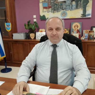 Γιώργος Τάτσιος: Η δημοτική αρχή στήριξε την παραμονή των καντινων στο λιμανάκι της Κερκίνης