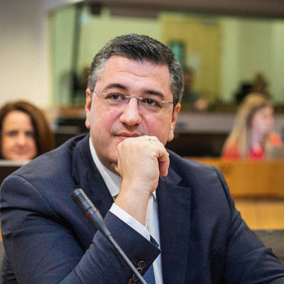 Απόστολος Τζιτζικώστας -Η εποχή της ανάπτυξης με κάθε κόστος’ στις αερομεταφορές έχει τελειώσει