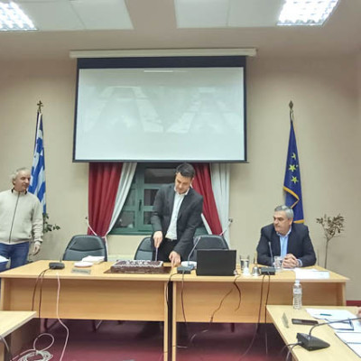 Ο Σύλλογος Συνταξιούχων “Ο ΕΜΜ. ΠΑΠΠΑΣ” κόβει βασιλόπιτα