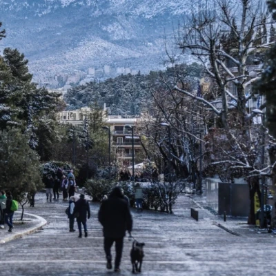 Έκτακτο δελτίο επιδείνωσης καιρού από την ΕΜΥ: Έντονο κύμα ψύχους από το απόγευμα, σε ποιες περιοχές θα χιονίσει