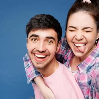 Ποιοι είναι οι «μπλε» άνθρωποι που σας στηρίζουν και σας νοιάζονται