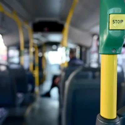 Λάρισα: Άνδρας καυγάδισε με οδηγό αστικού και τον απείλησε με οπλισμένο ψαροντούφεκο